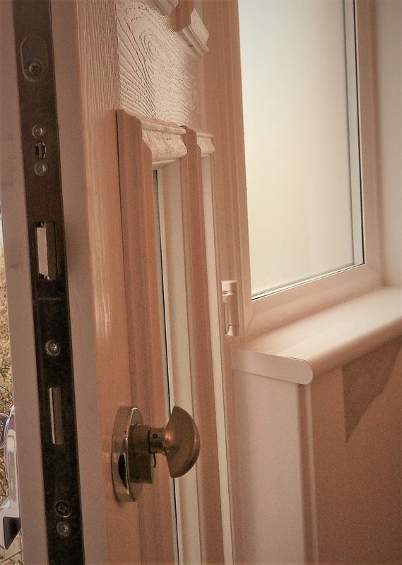 Solid Core Composite Doors Kent Home Improvements 01843 299000 Coloured Solid Core Composite Door Av3 Slam Lock Heritage Locking
